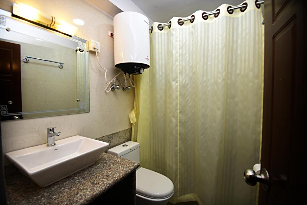 Karma Hotel Nepal กาฐมาณฑุ ภายนอก รูปภาพ
